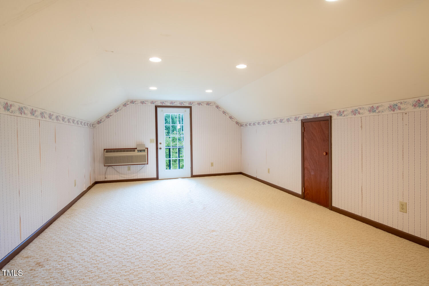 4490 Busbee Road Property Photo 21