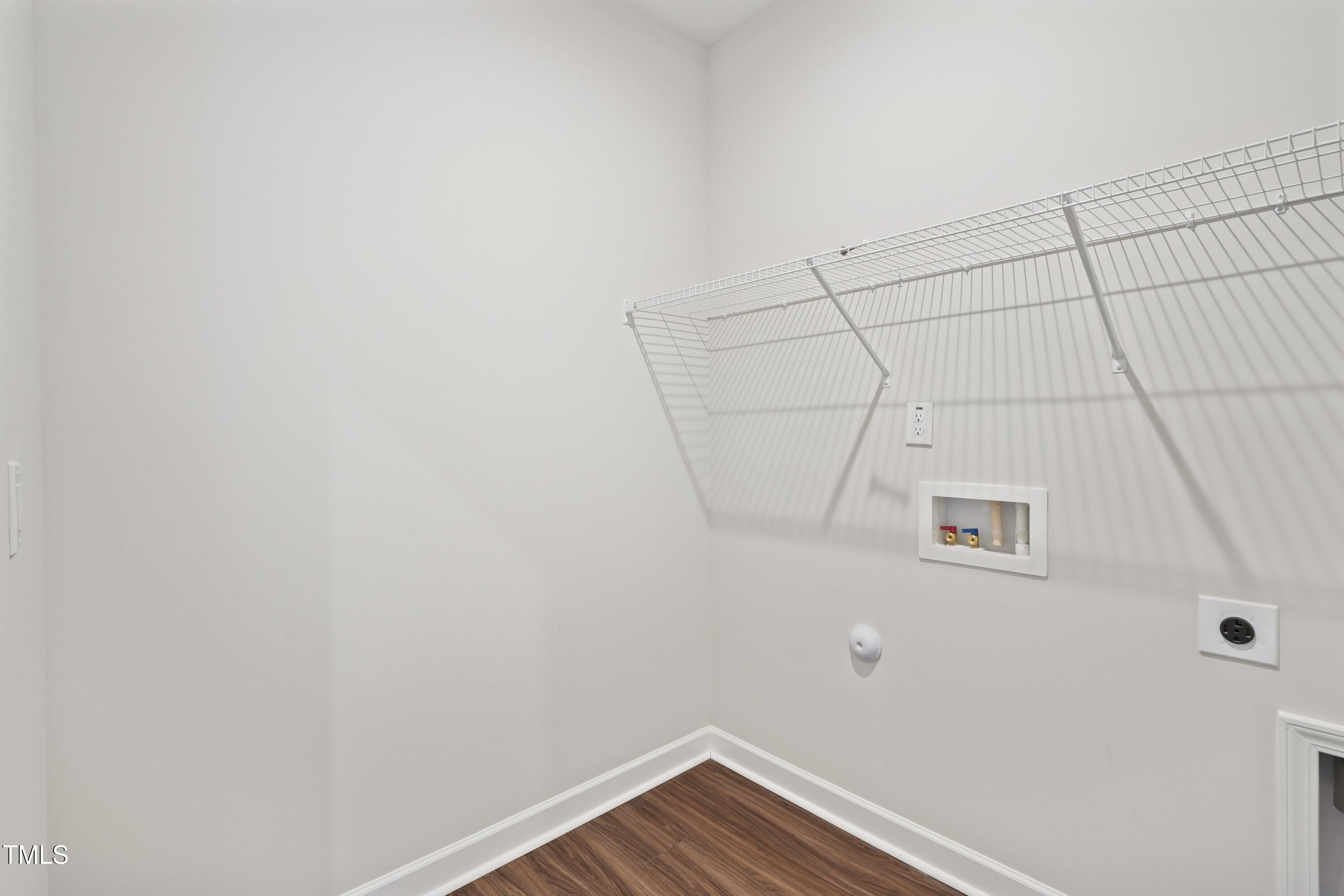 605 Hyperion Alley Property Photo 10