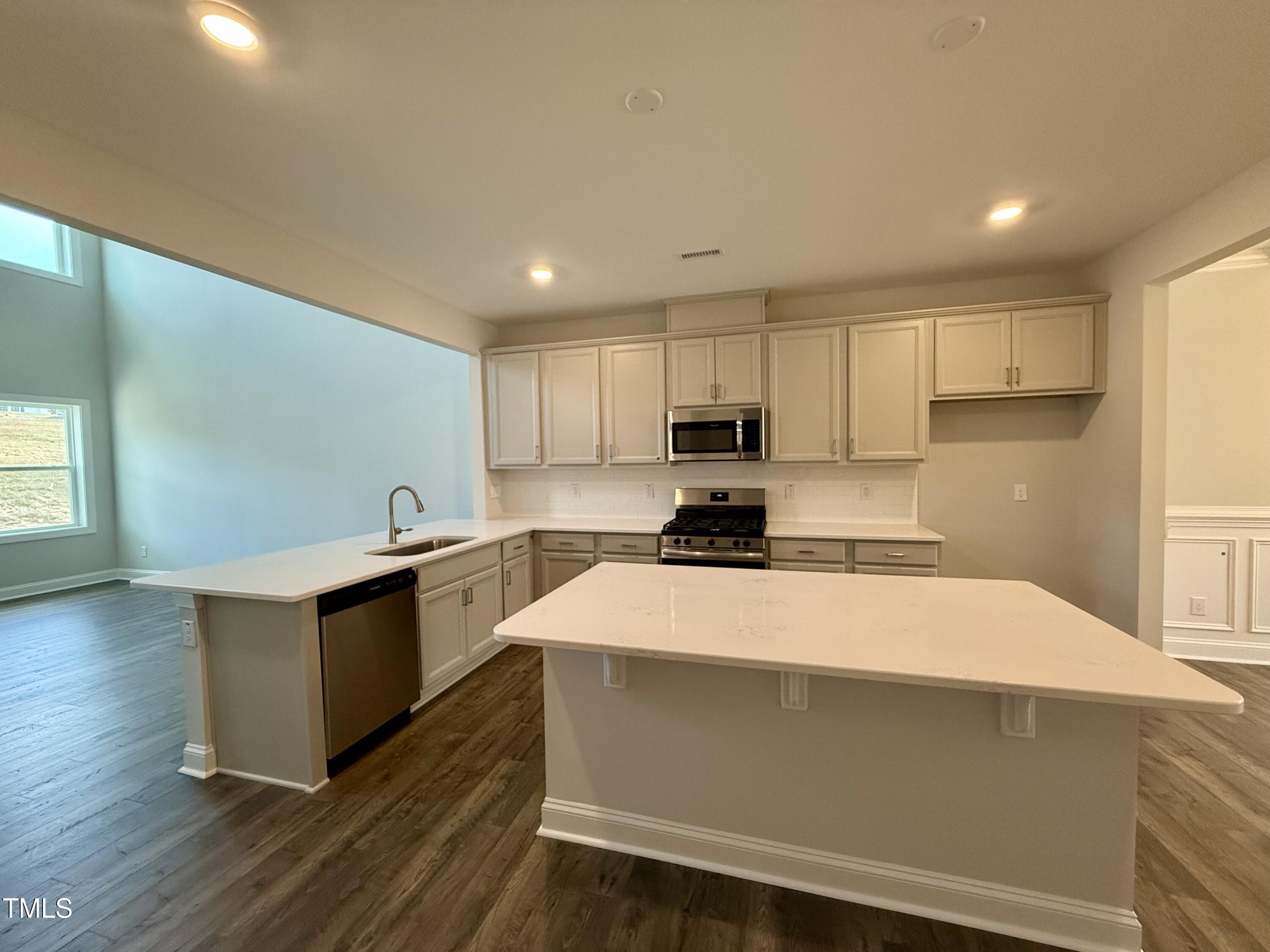 824 Putney Hill Road Property Photo 4