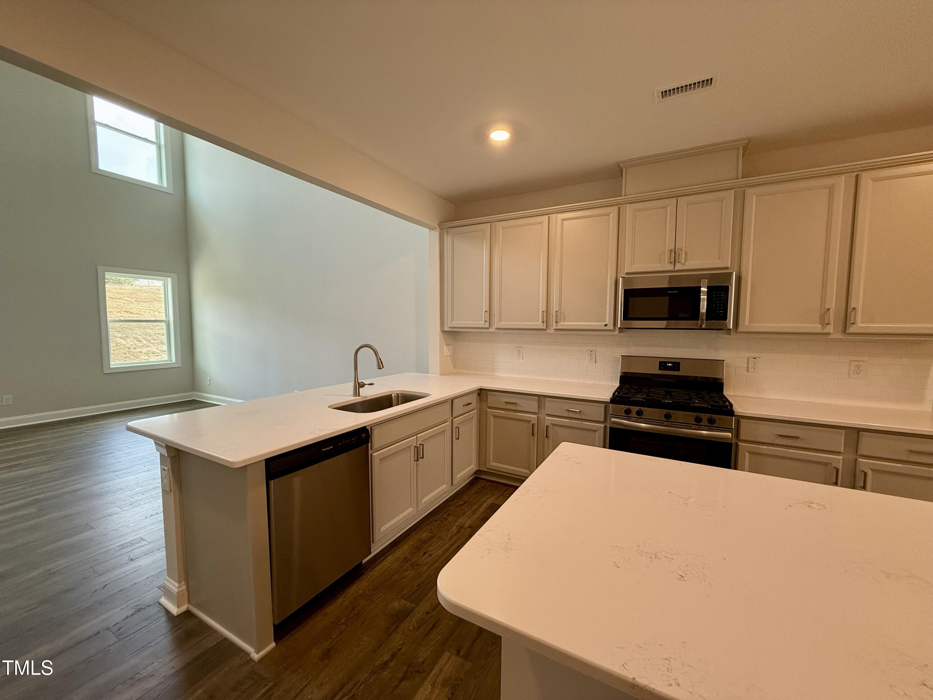 824 Putney Hill Road Property Photo 5