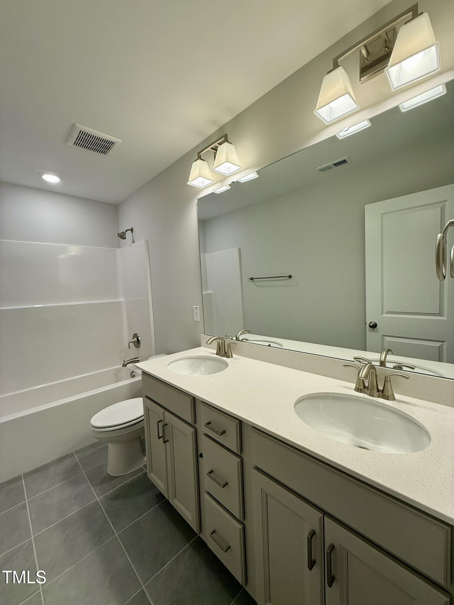 824 Putney Hill Road Property Photo 18
