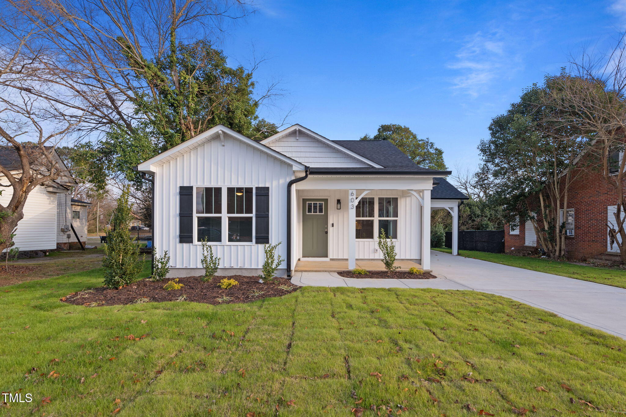 603 S Magnolia Avenue Property Photo