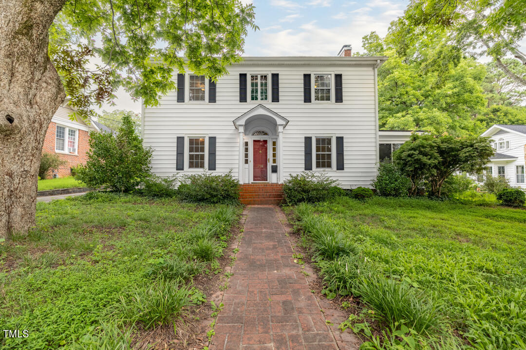 216 Brehon St. Property Photo 1