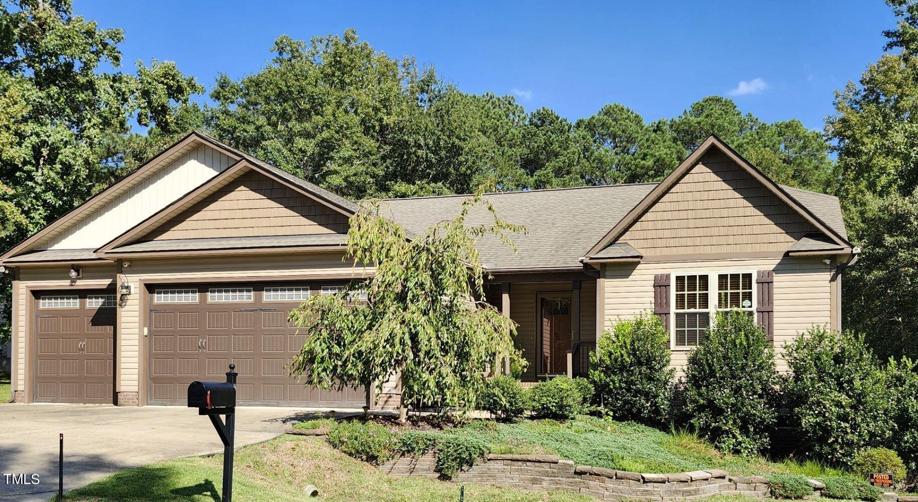 Four Oaks Real Estate Listings Main Image