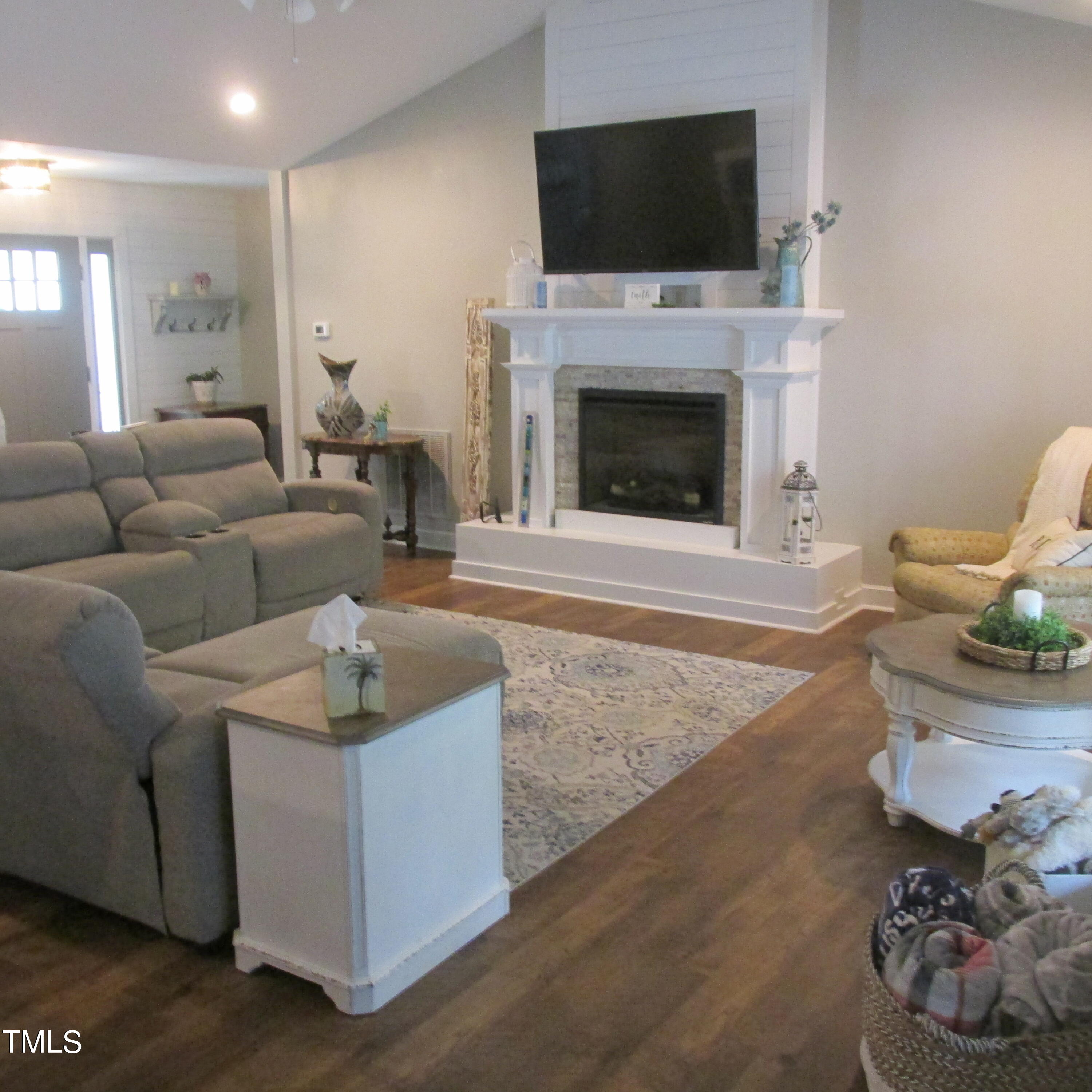 5715 Sky Lane Drive Property Photo 7
