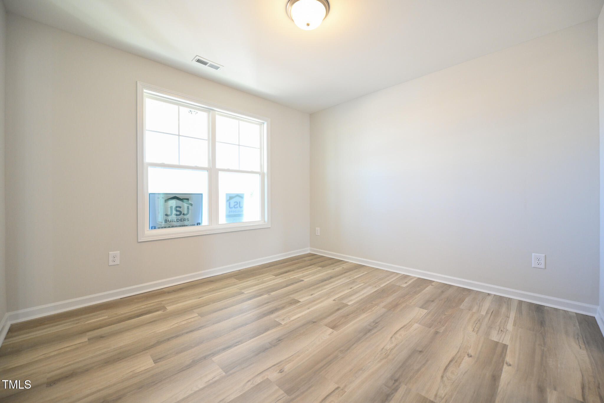 1528 Percheron Path Property Photo 3