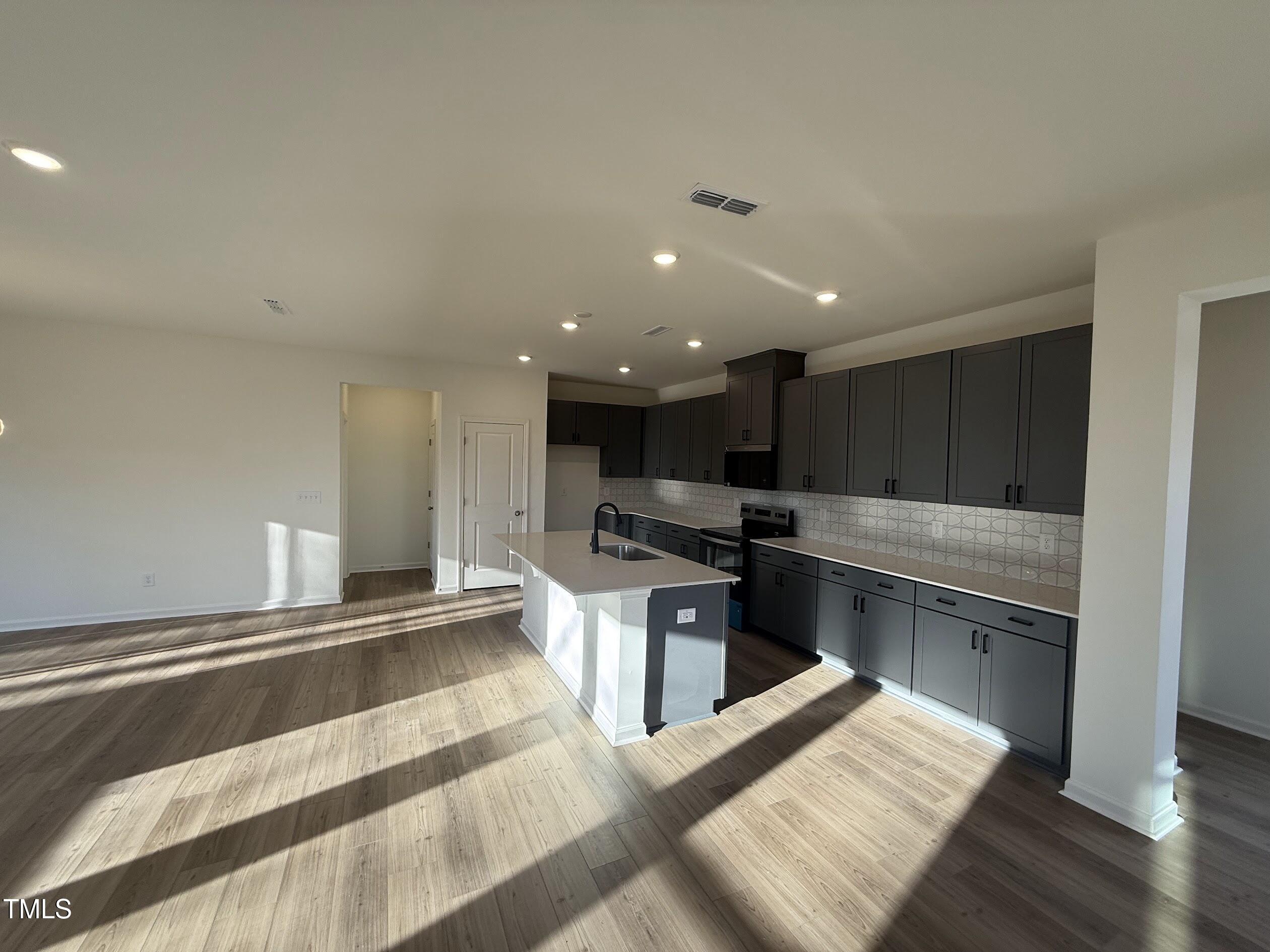 29 Longdale Drive Property Photo 3