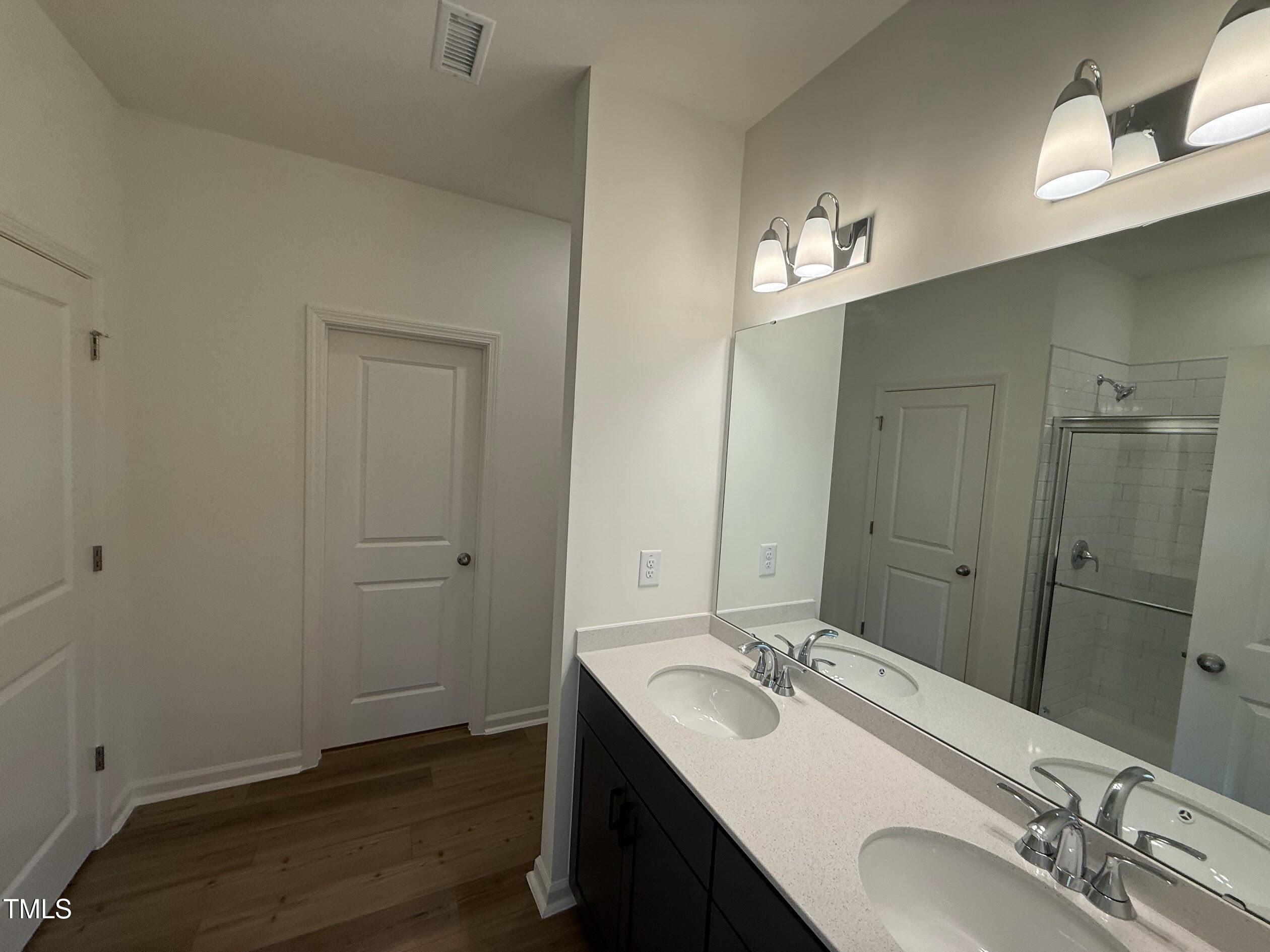29 Longdale Drive Property Photo 15