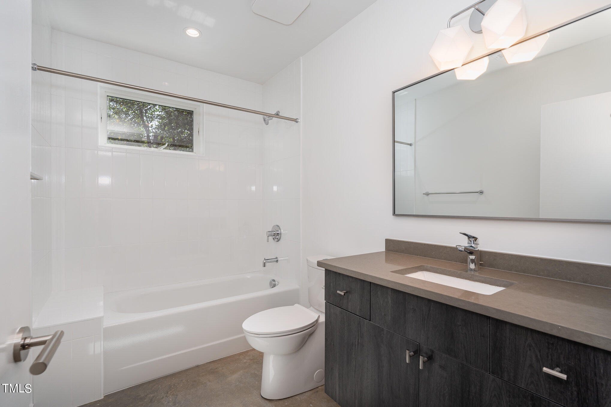 515 W Lenoir Street # 101 Property Photo 11