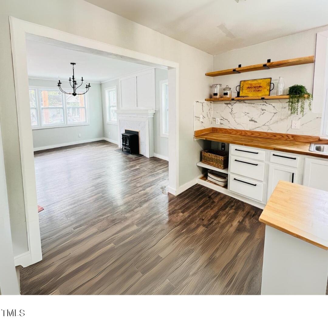 614 Henry Street Property Photo 4