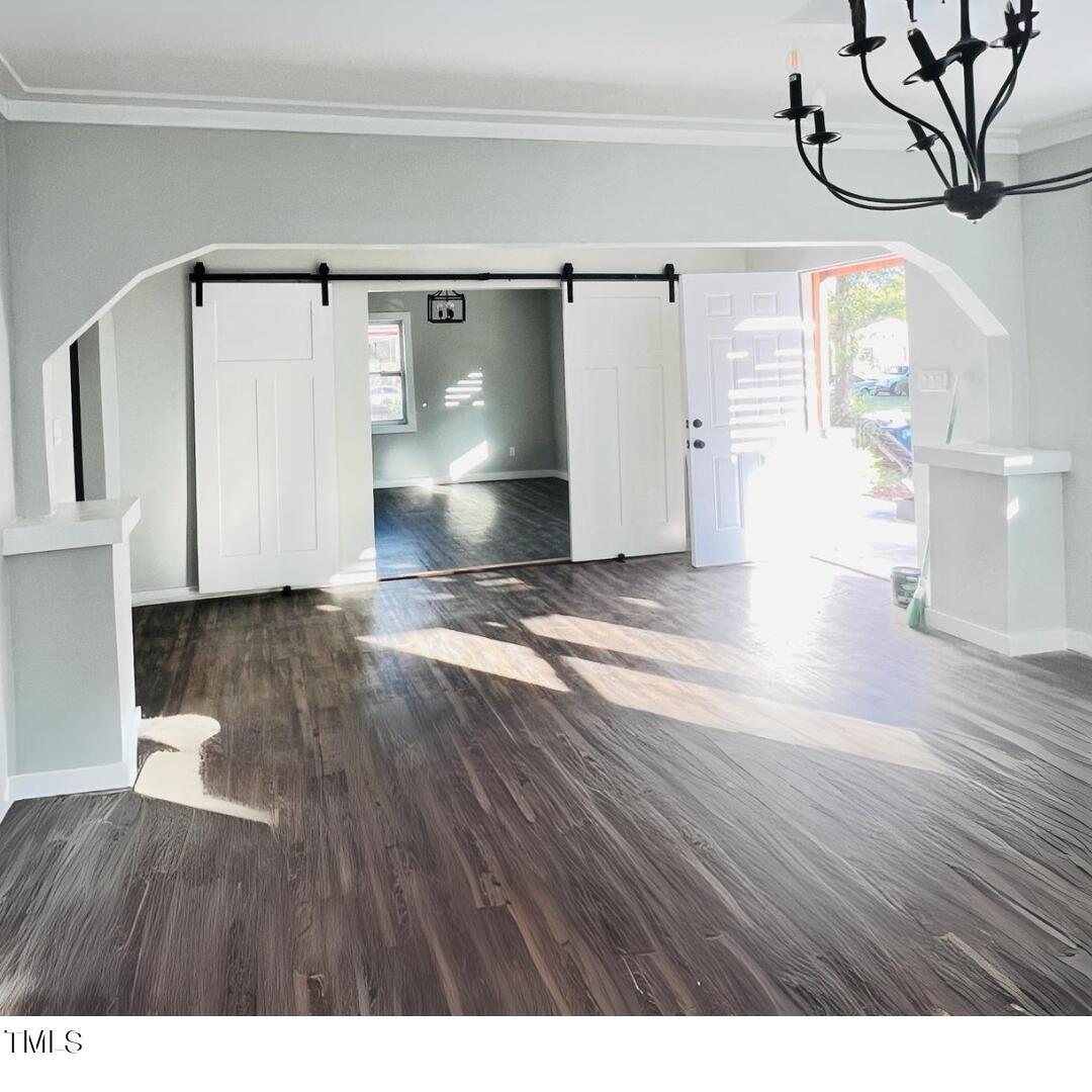 614 Henry Street Property Photo 10