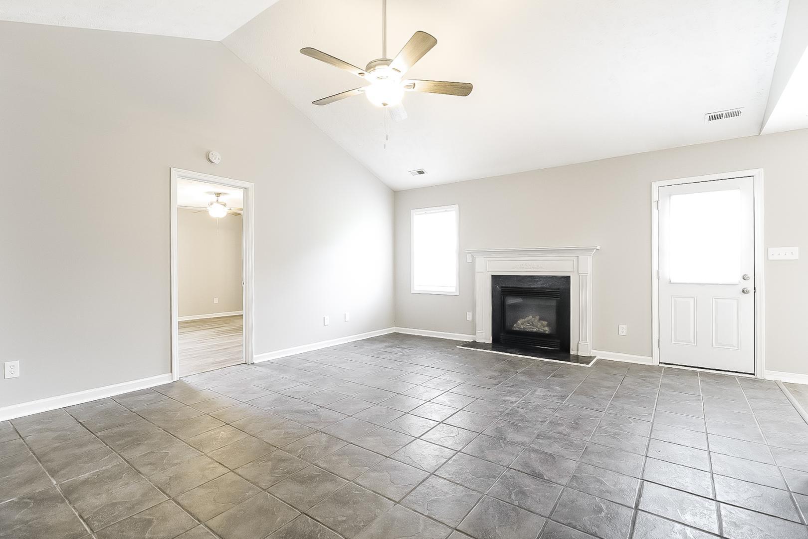 617 Colonial Hills Drive Property Photo 4