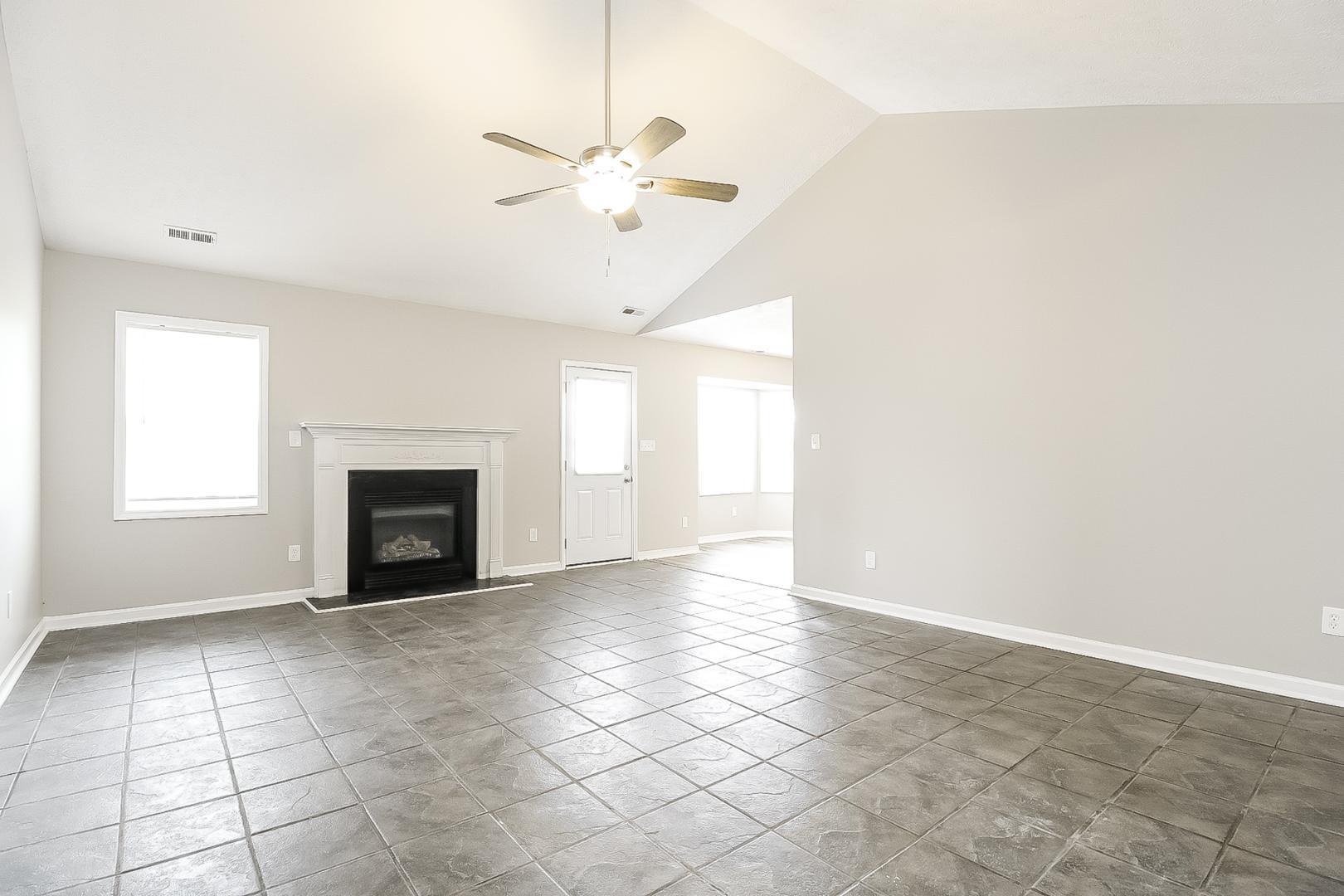 617 Colonial Hills Drive Property Photo 5