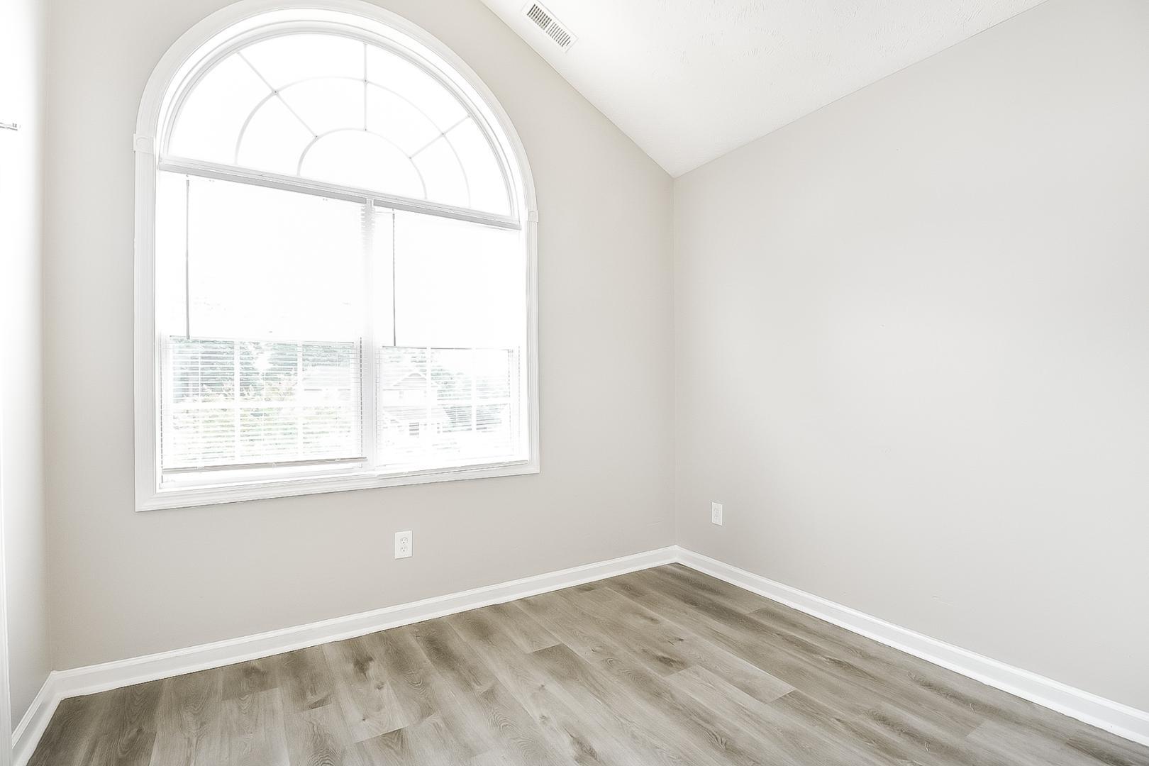 617 Colonial Hills Drive Property Photo 11