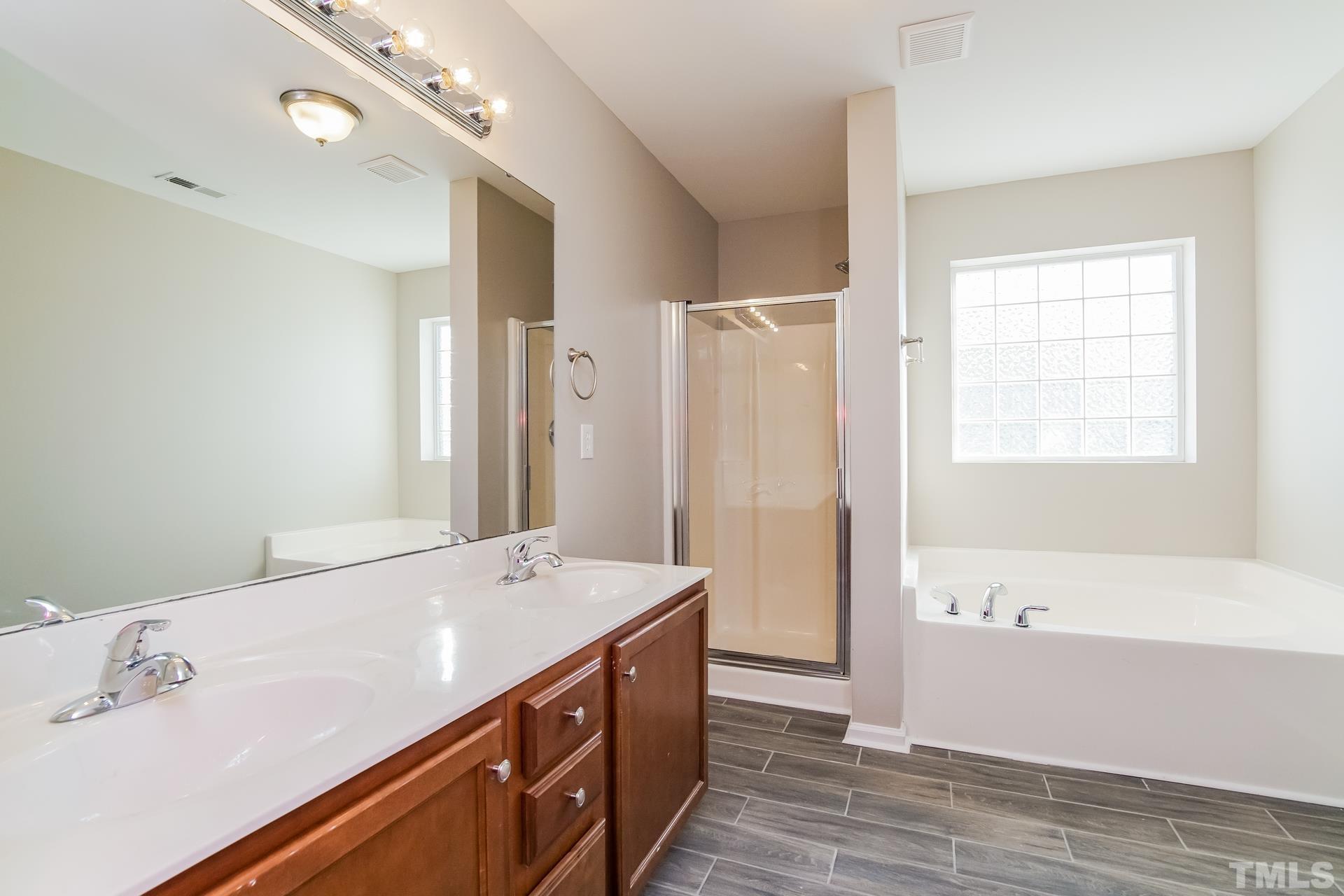 3723 Amistad Lane Property Photo 11