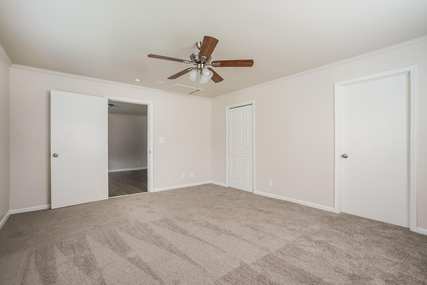 1413 Maplewood Drive Property Photo 9