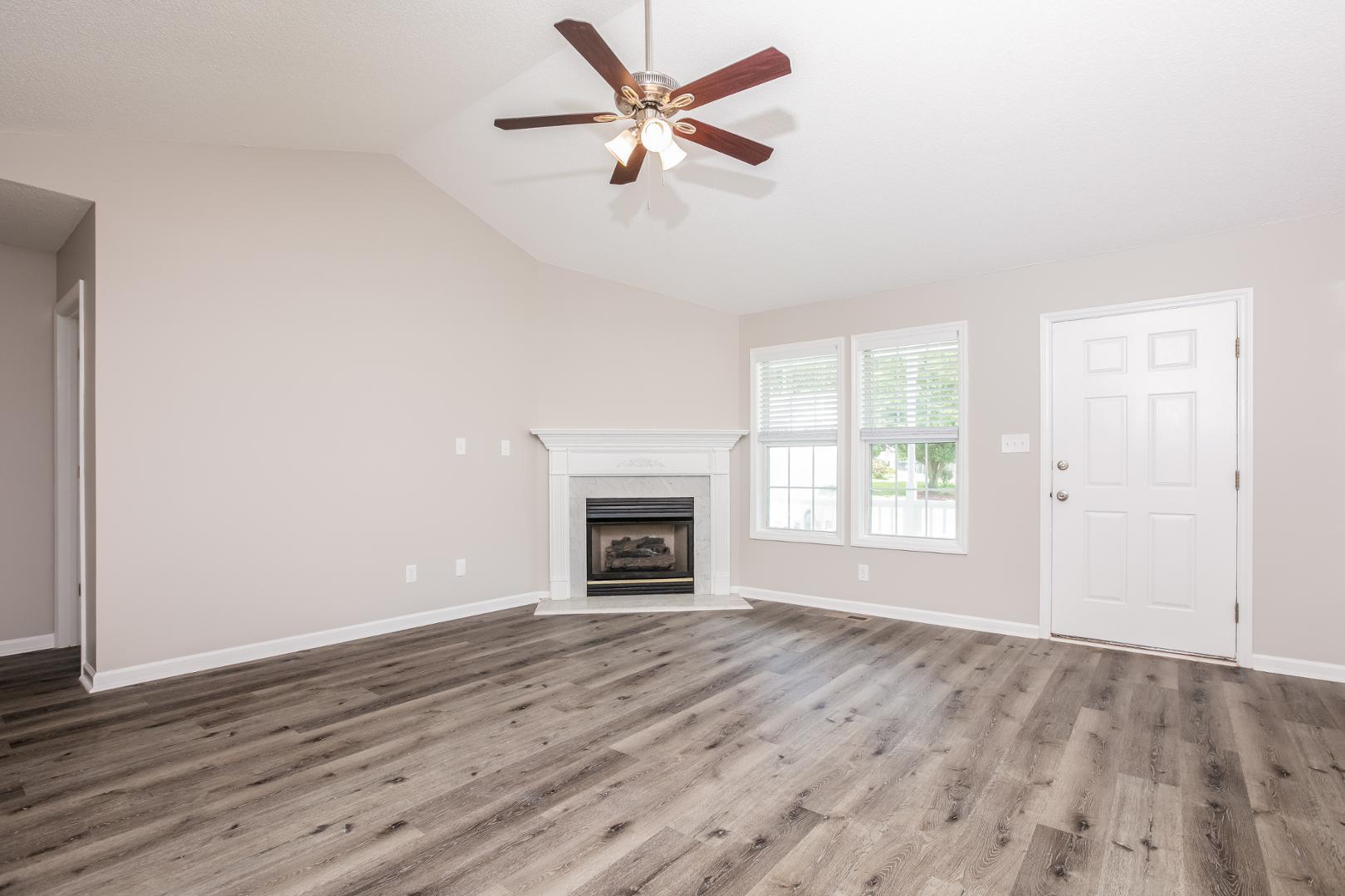 1215 Piney Glen Lane Property Photo 4