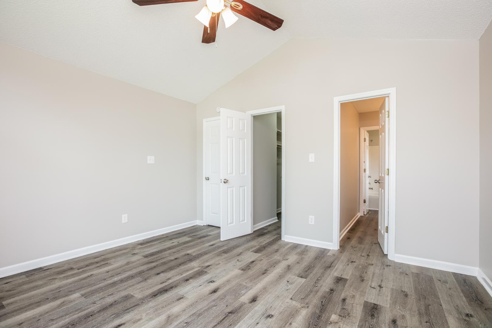 1215 Piney Glen Lane Property Photo 10