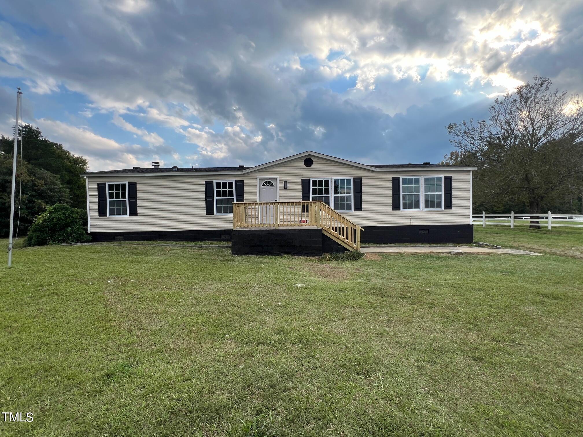 805 Morgan Road Property Photo 1