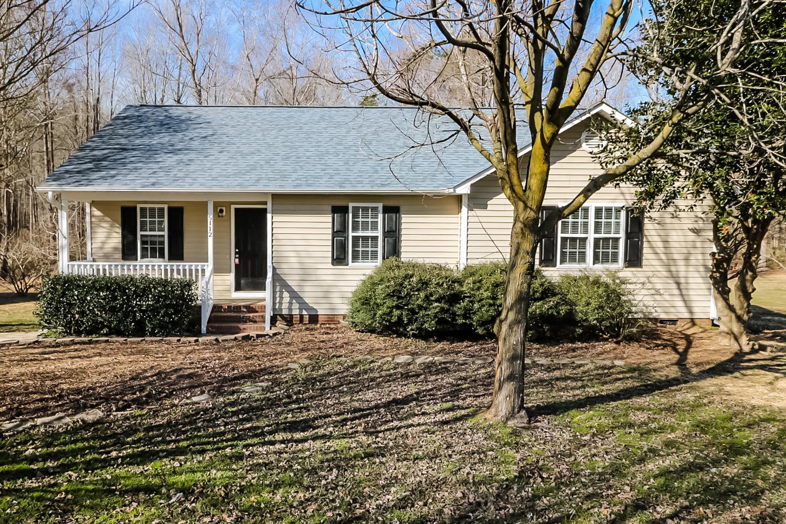 5112 Peakwood Drive Property Photo 1