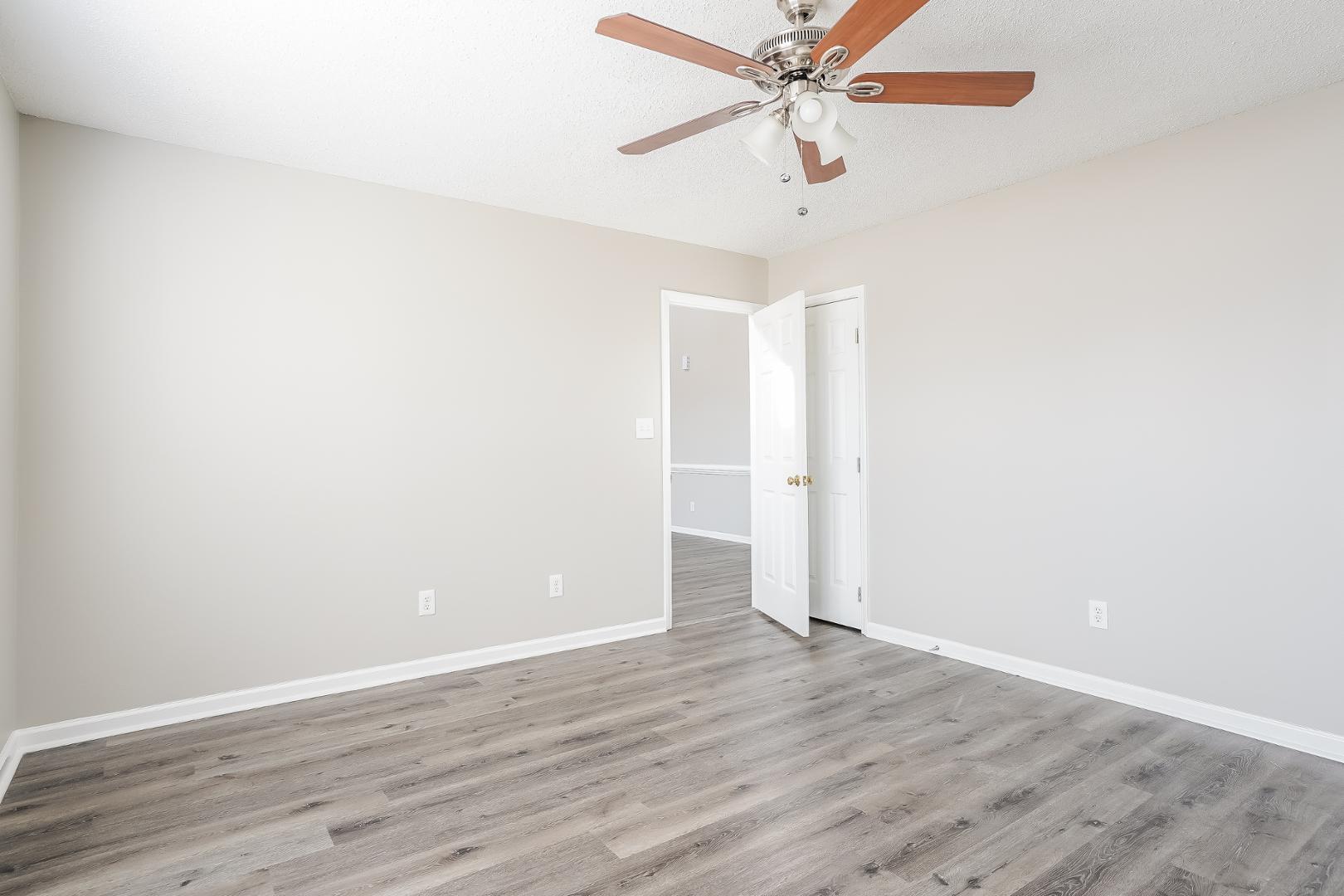 2330 Sumter Drive Property Photo 11