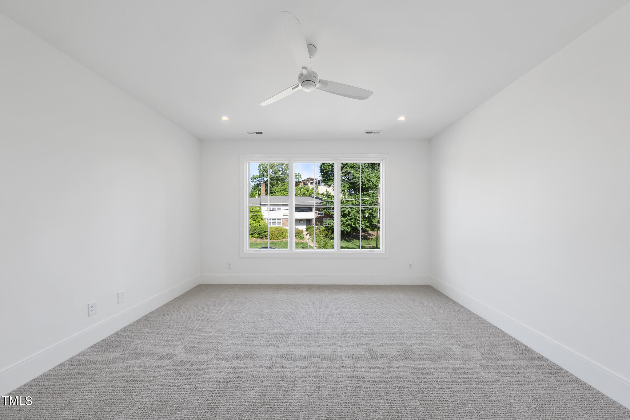 712 Daniels Street Property Photo 36
