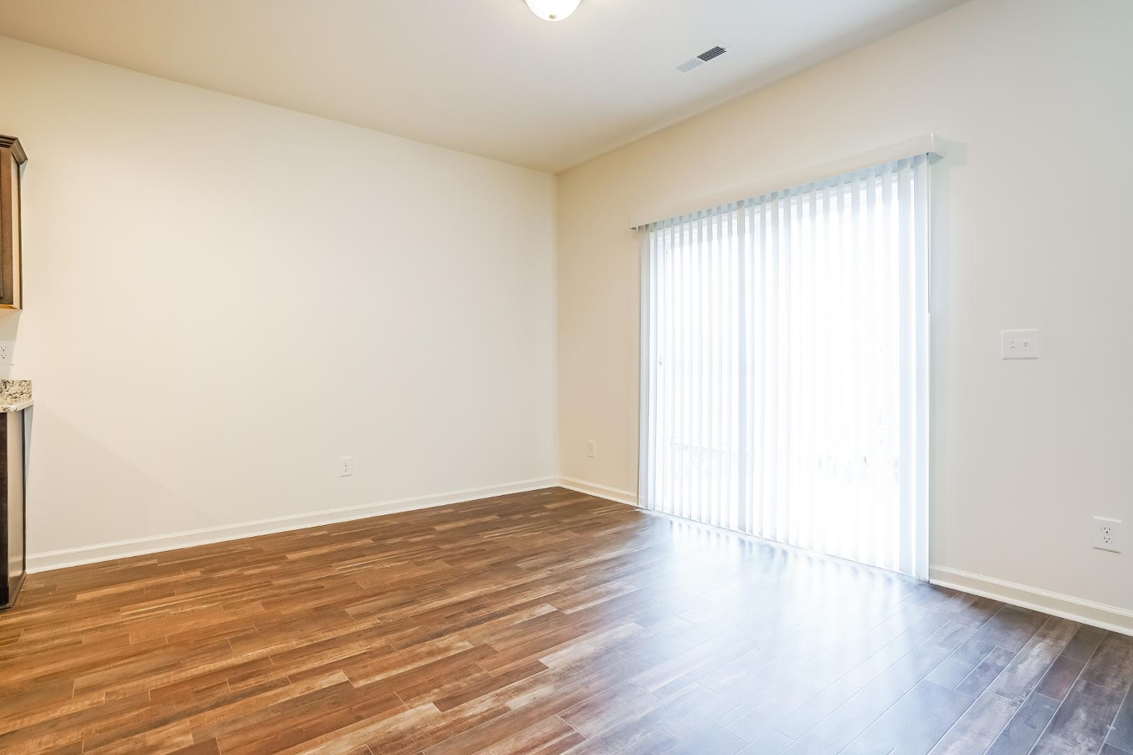 704 Kenyon Spring Drive Property Photo 6