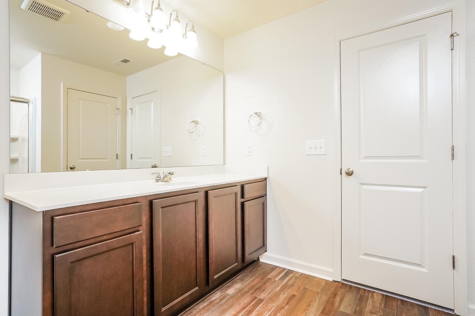 704 Kenyon Spring Drive Property Photo 11