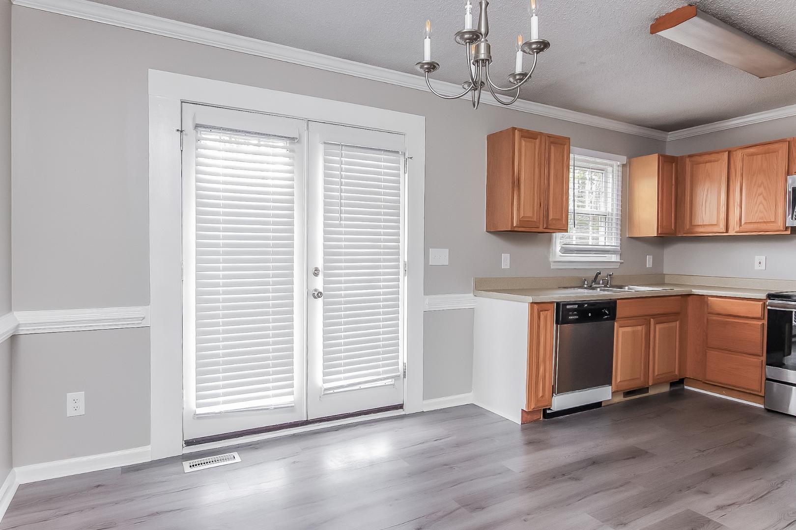 169 Kent Street Property Photo 6