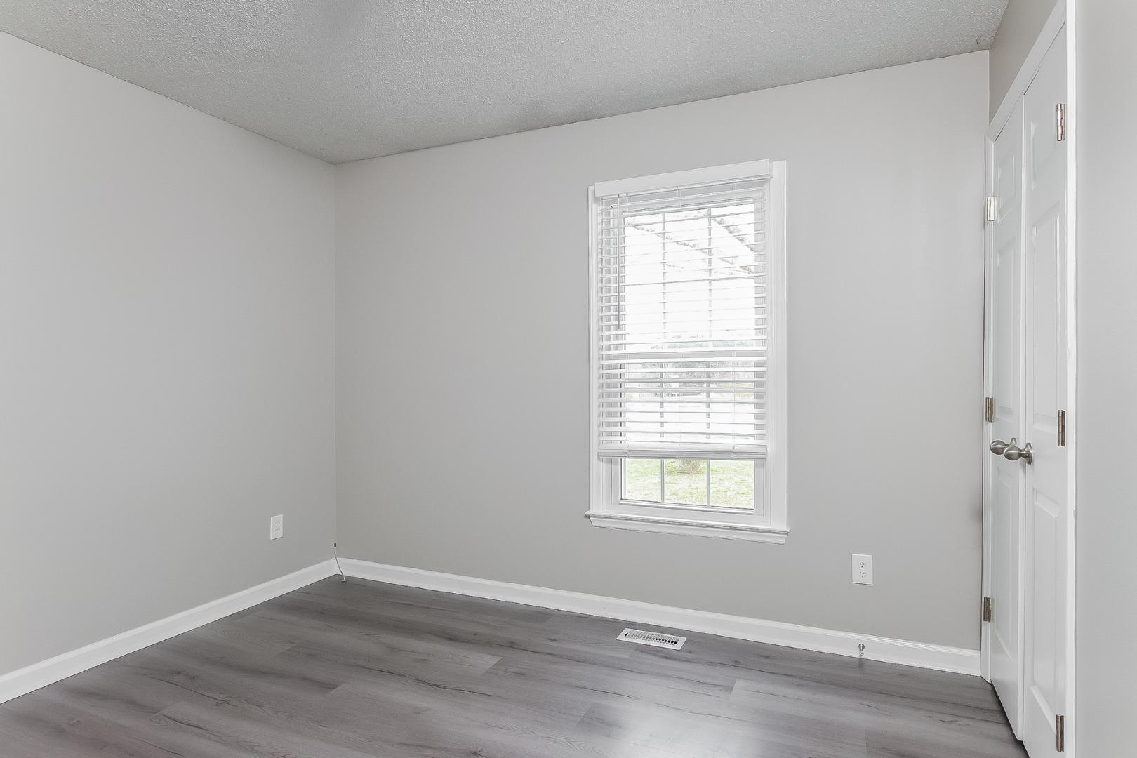 169 Kent Street Property Photo 12