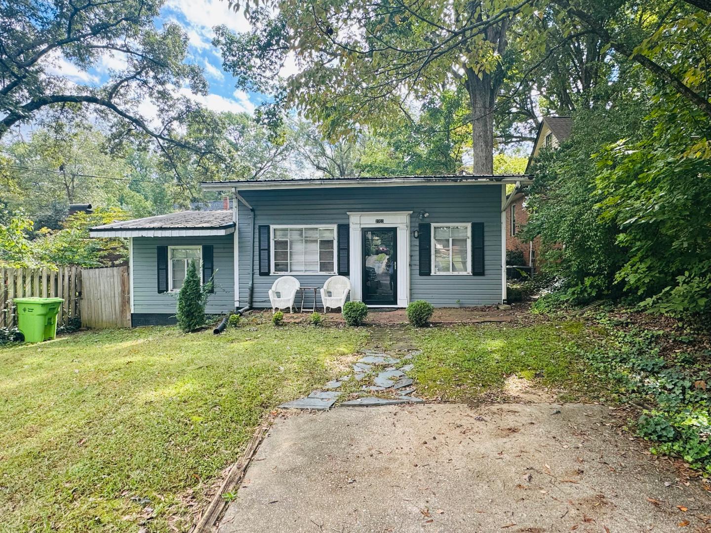 2703 Bedford Avenue Property Photo 1