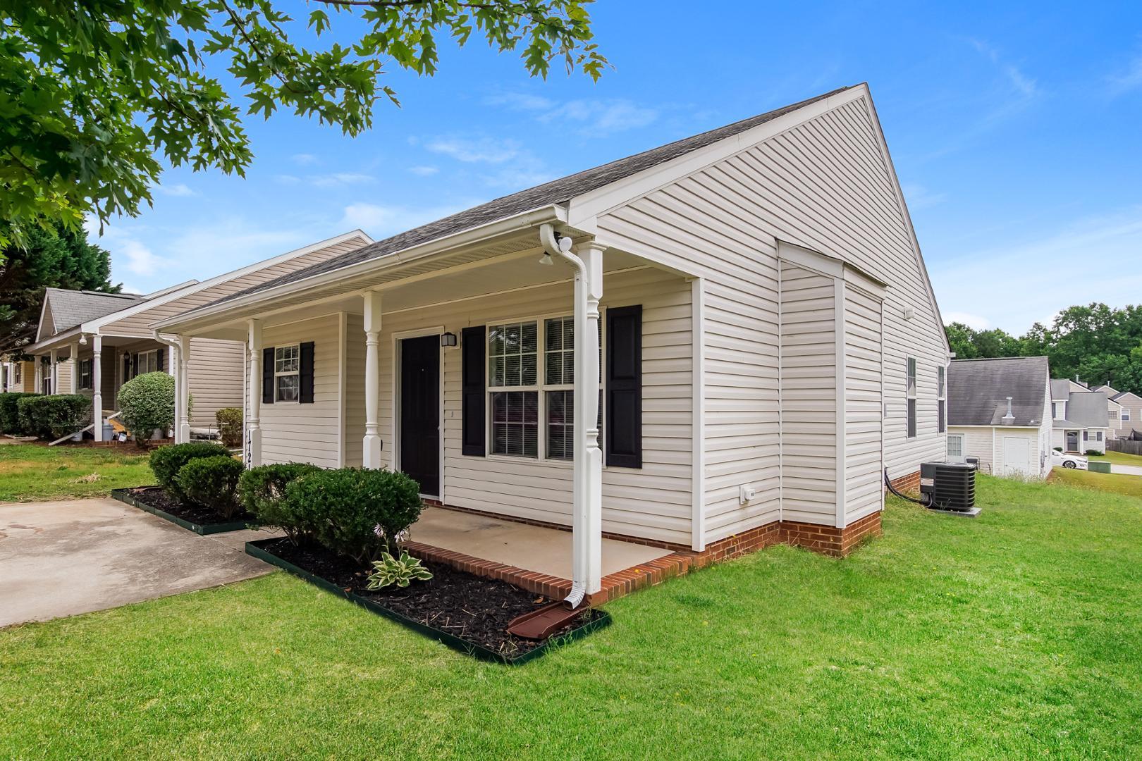 1721 Brown Owl Drive Property Photo 3