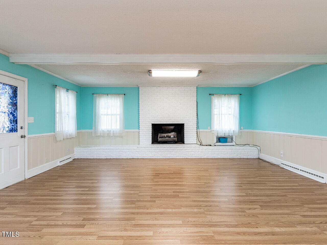 110 W Parker Street Property Photo 4