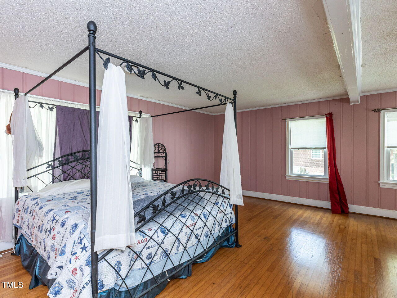 110 W Parker Street Property Photo 11