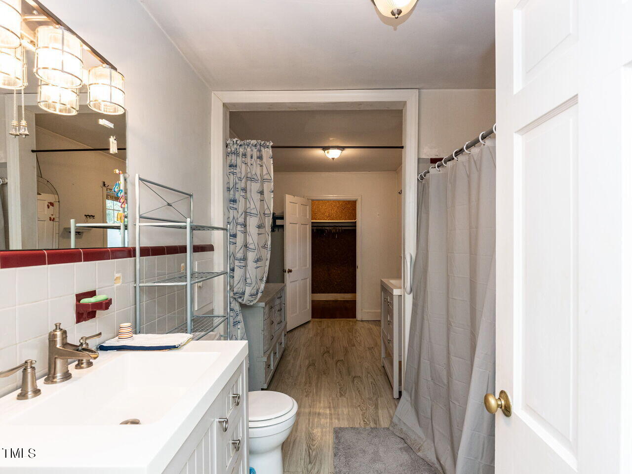 110 W Parker Street Property Photo 16