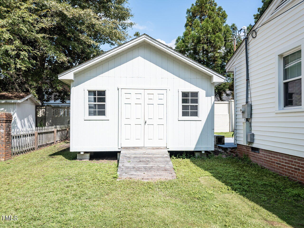 110 W Parker Street Property Photo 29