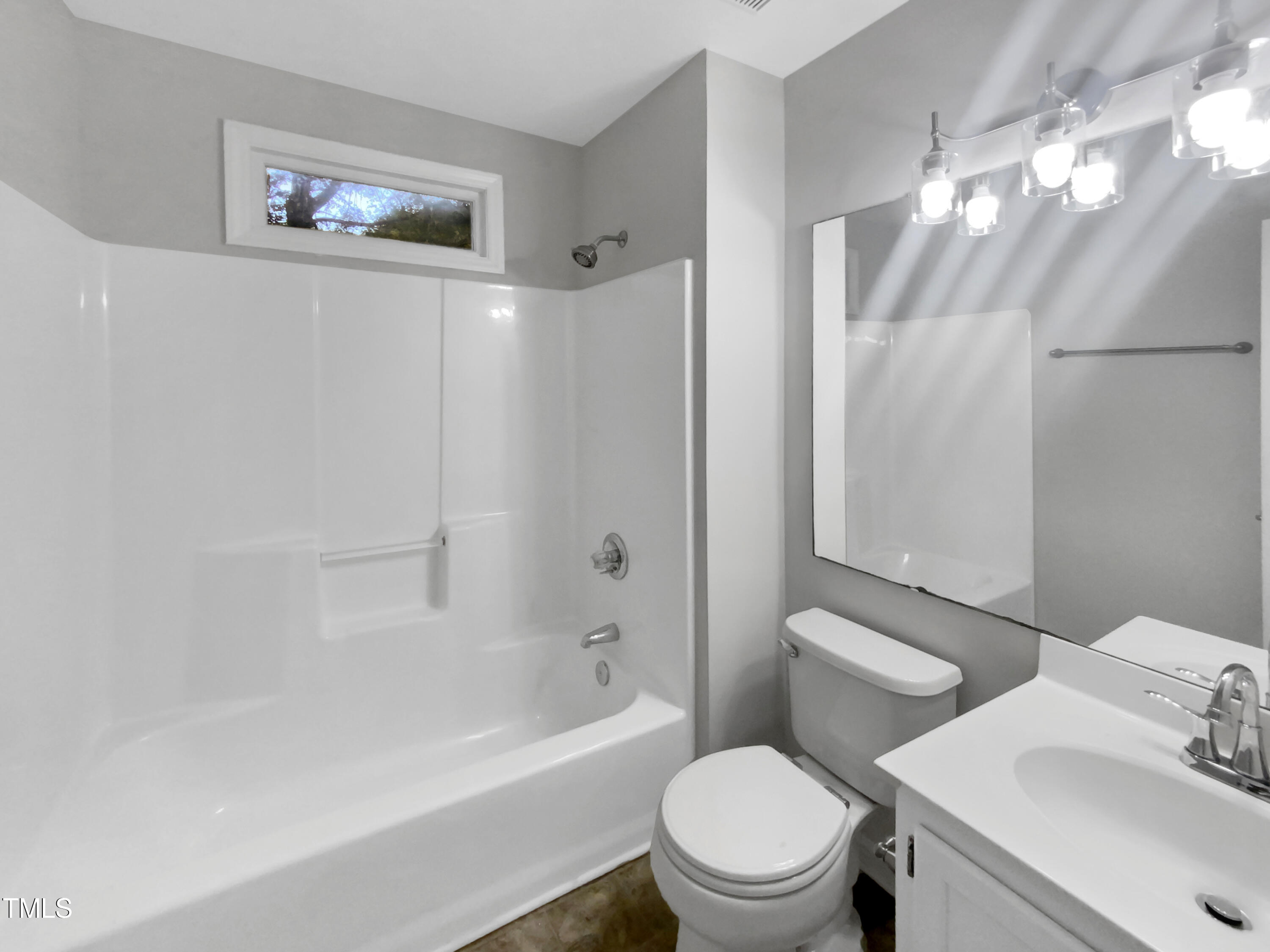 2809 Kempsford Place Property Photo 11