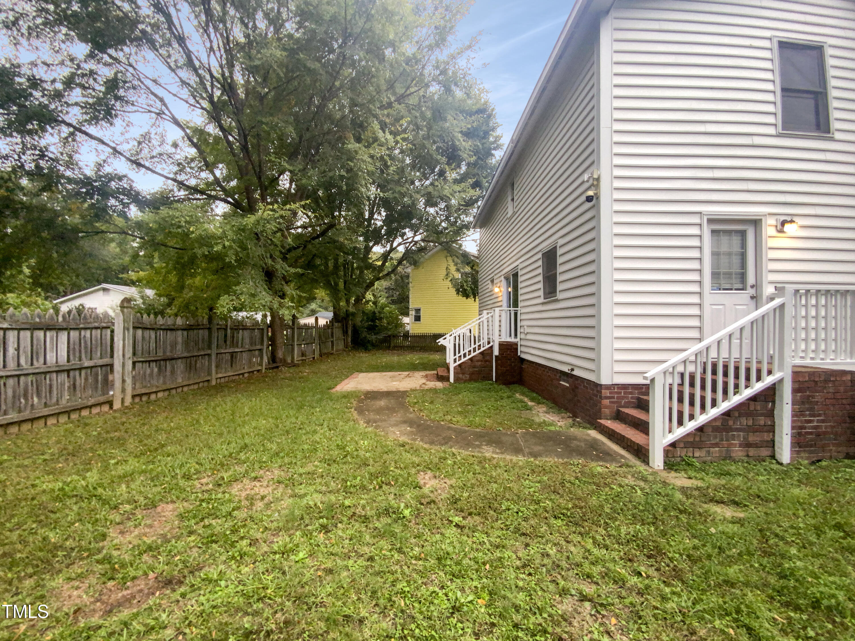 2809 Kempsford Place Property Photo 16