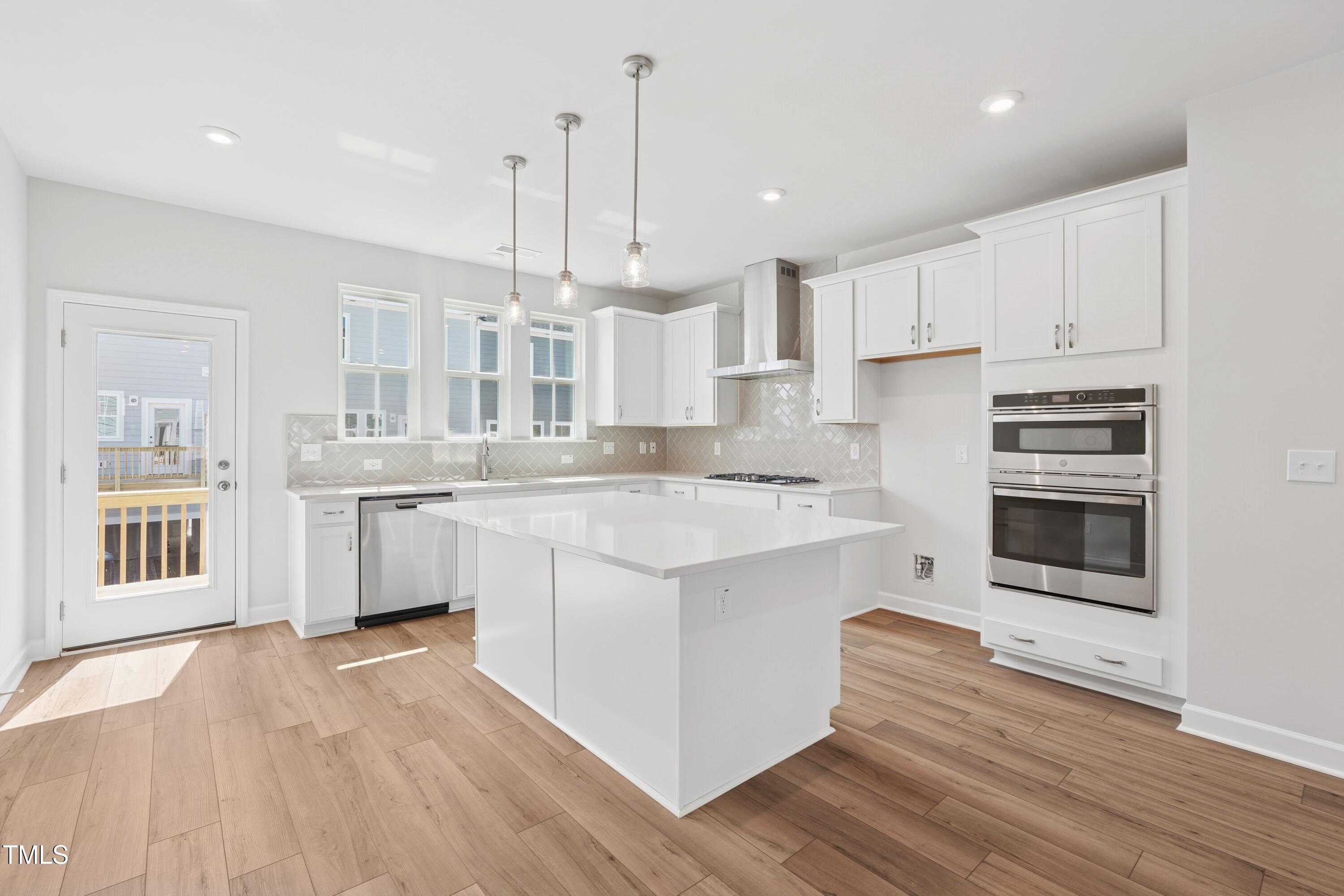 1206 Holding Village Way Property Photo 1