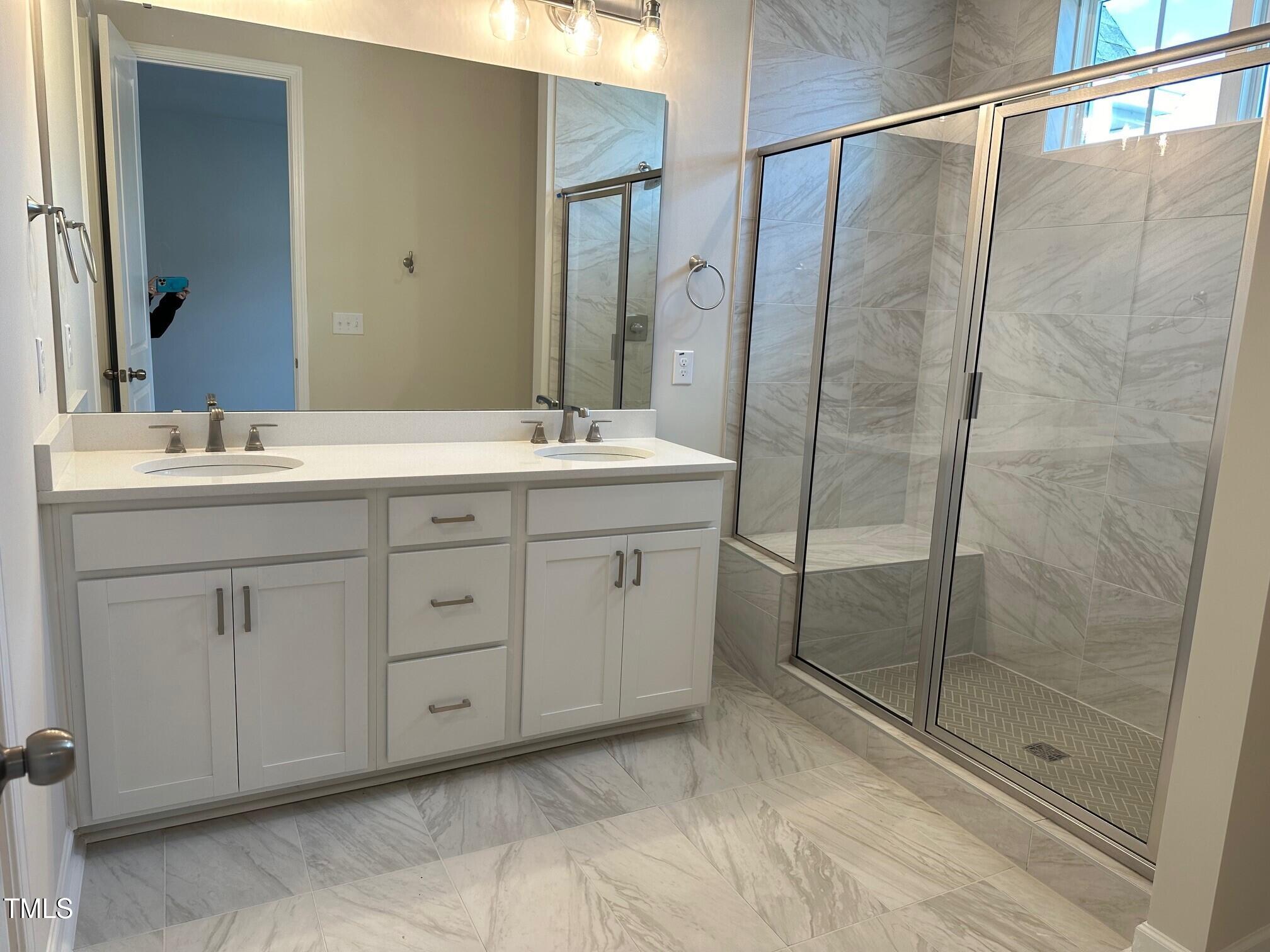 607 Hyperion Alley Property Photo 15