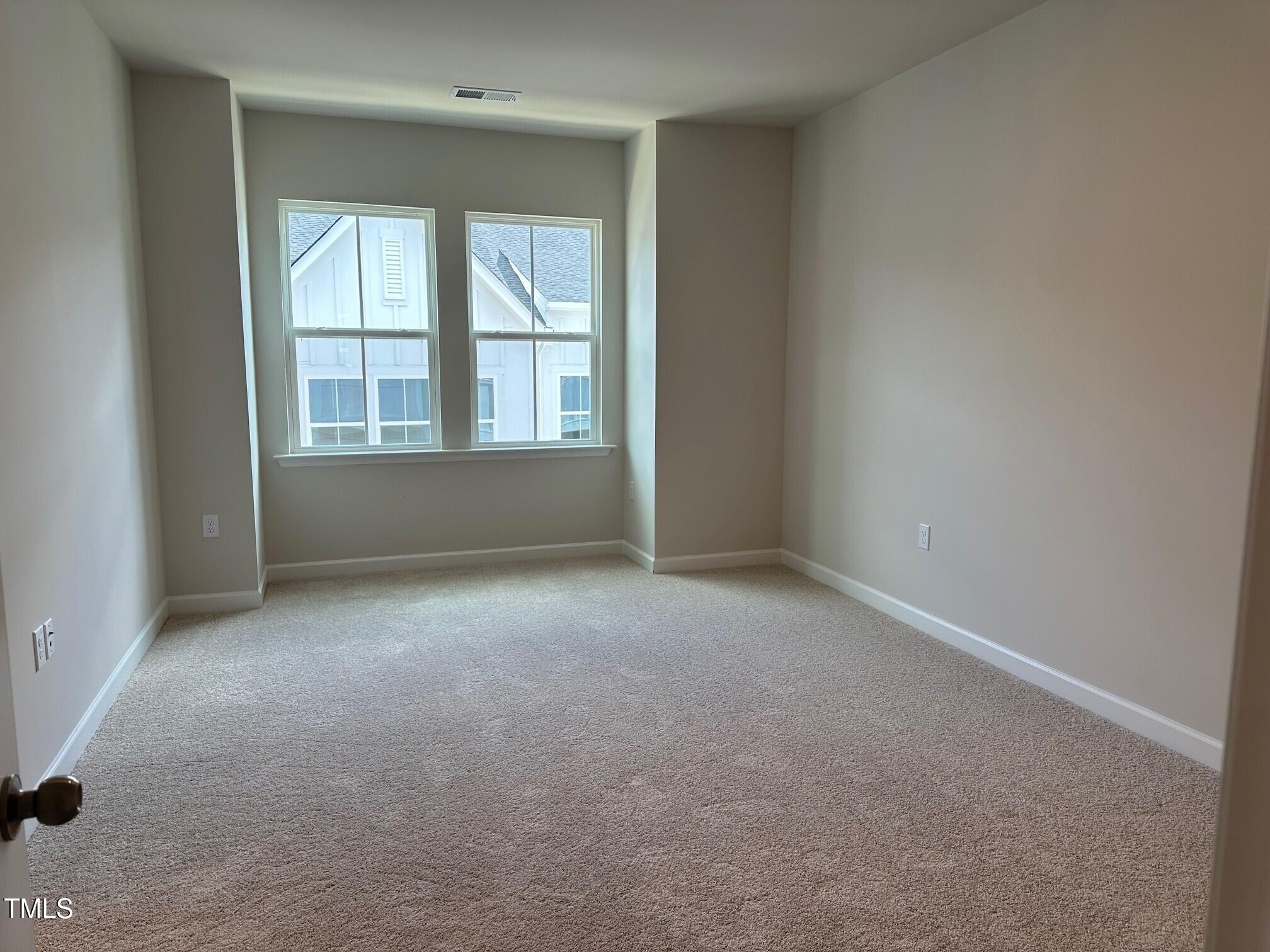 607 Hyperion Alley Property Photo 18