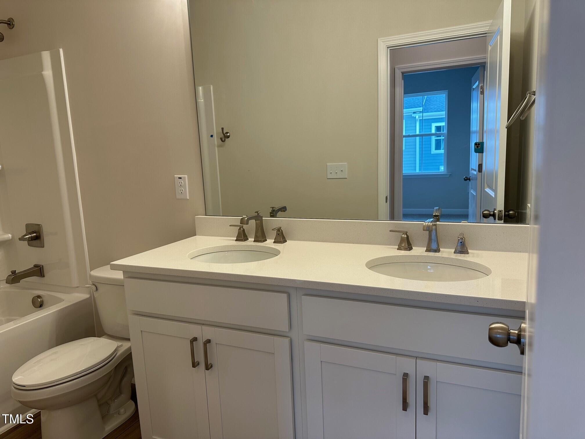 607 Hyperion Alley Property Photo 21