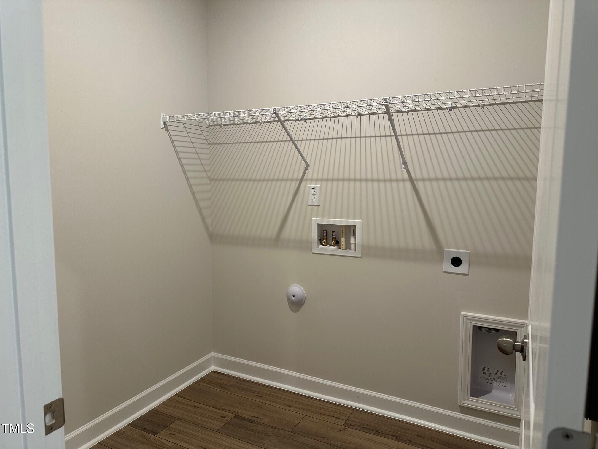 607 Hyperion Alley Property Photo 22