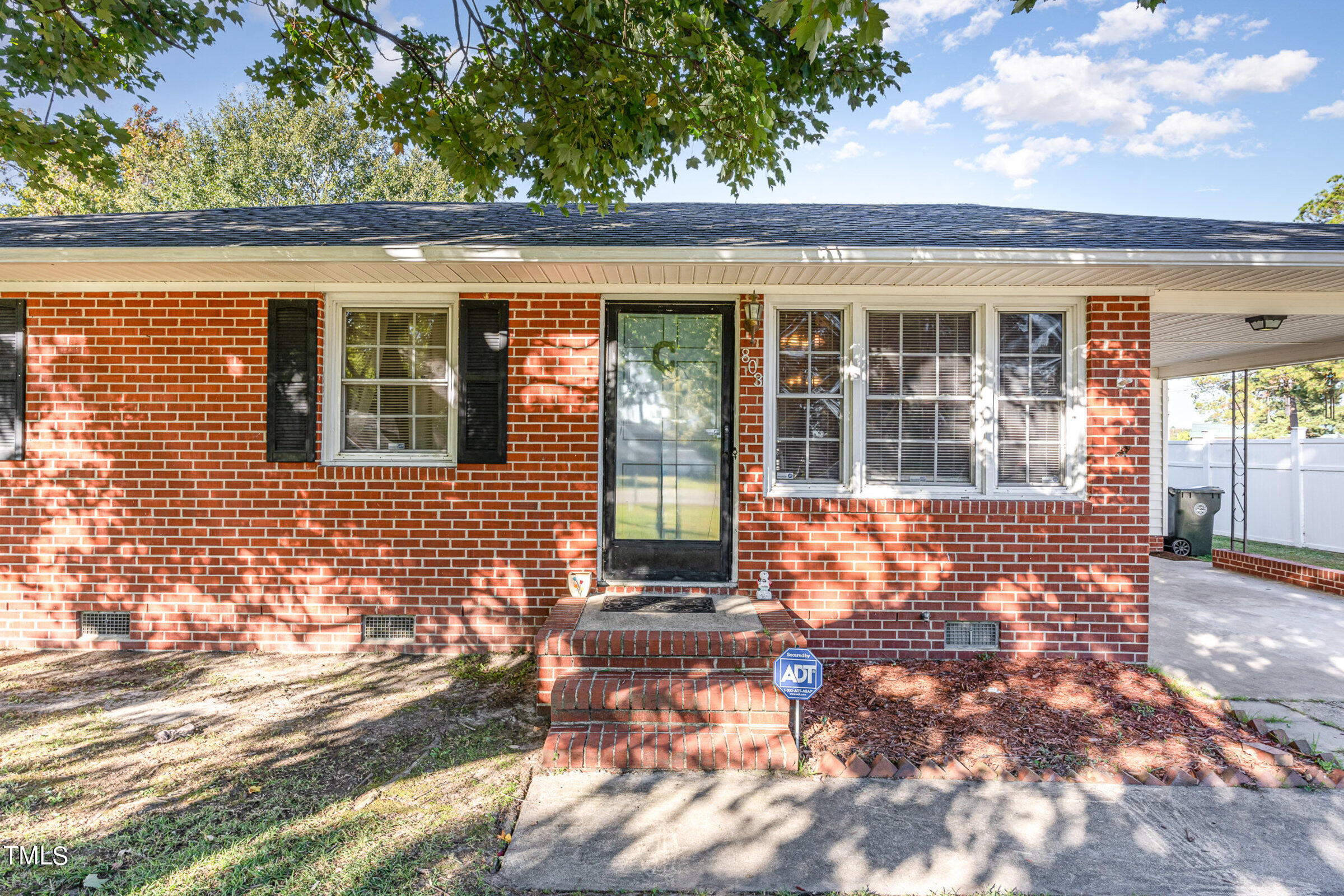 803 Holloman Street Property Photo 4