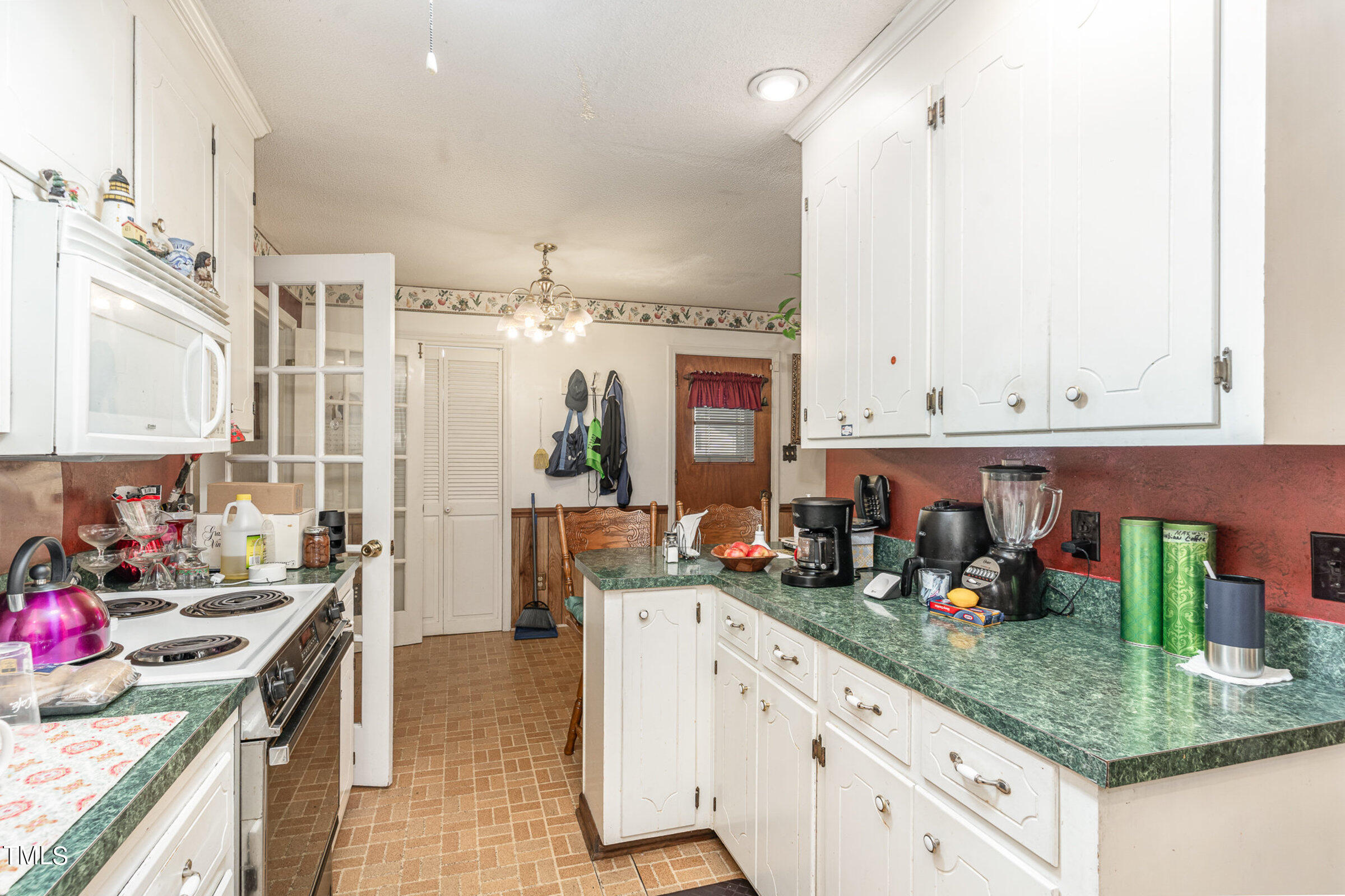 803 Holloman Street Property Photo 11