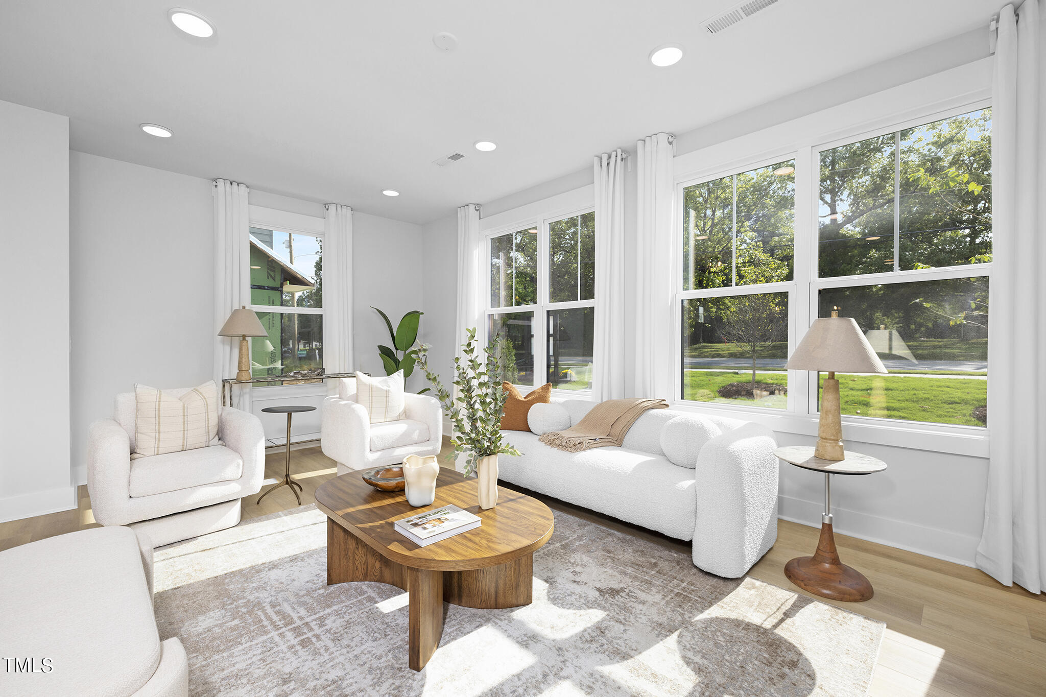 3024 White Rail Drive Property Photo 6