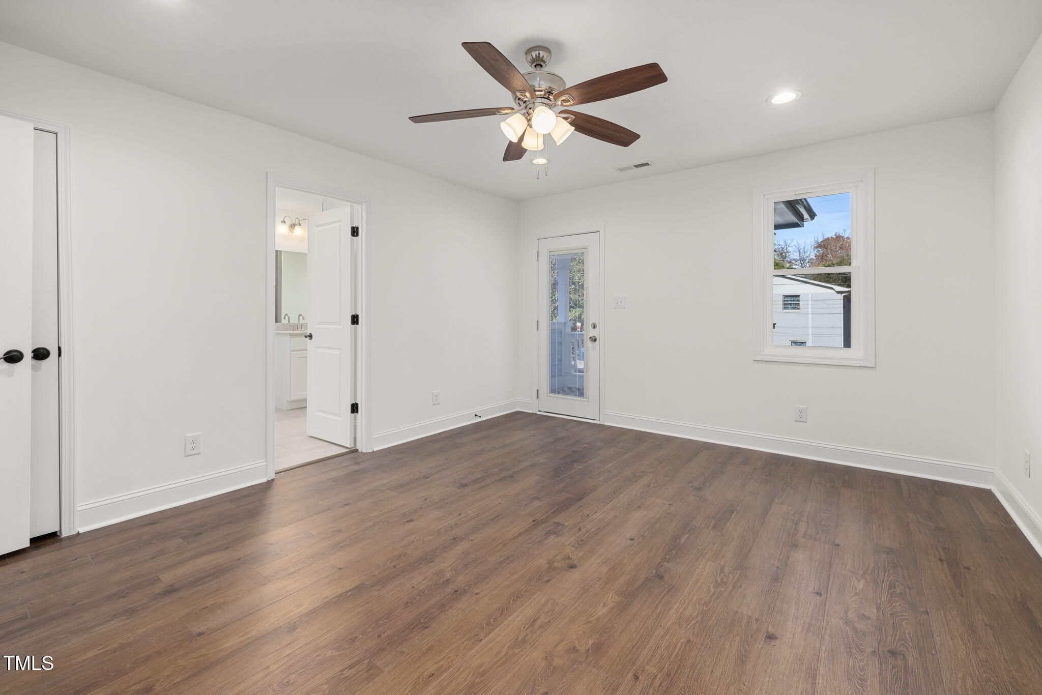 306 Cecil Street Property Photo 16