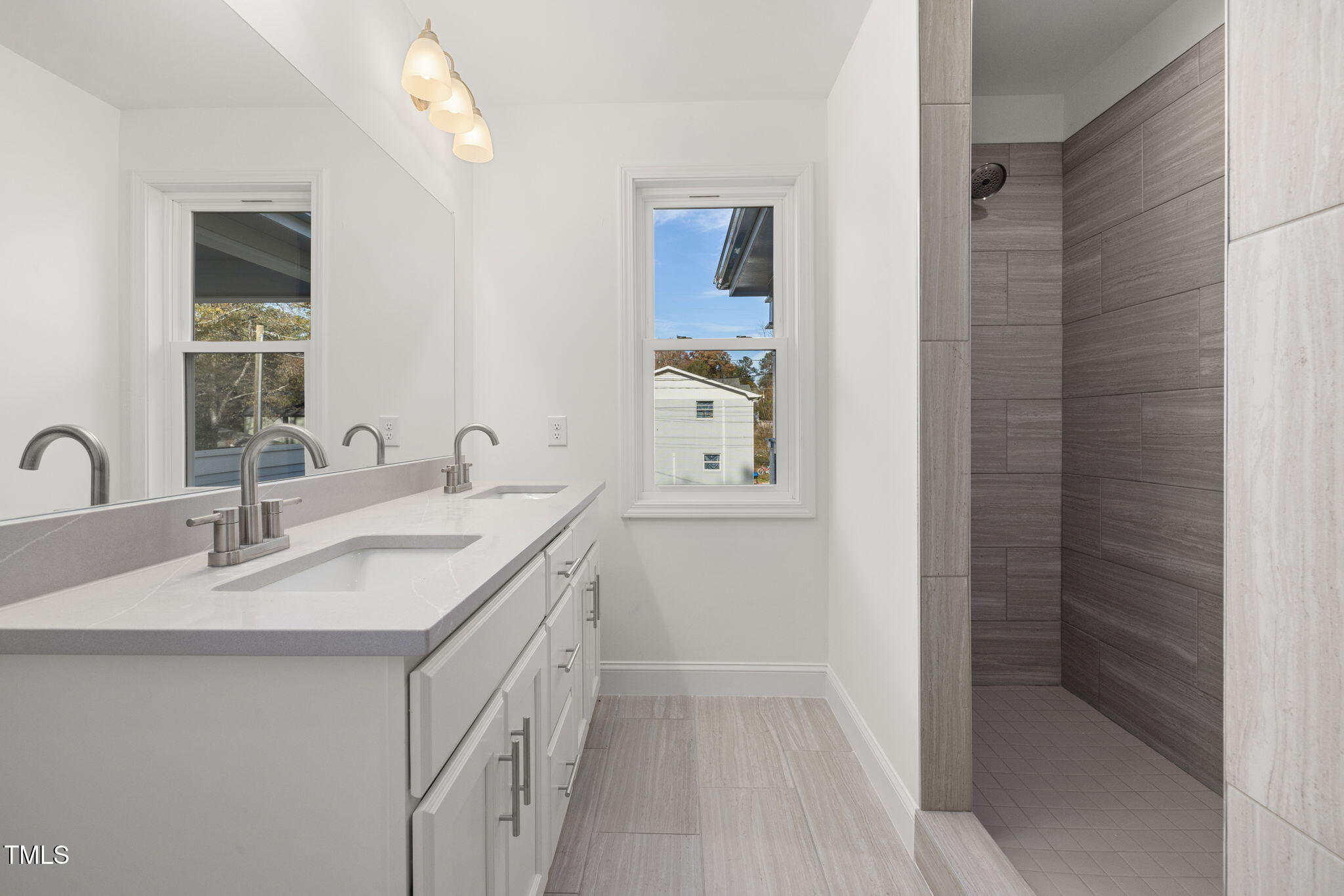 306 Cecil Street Property Photo 17