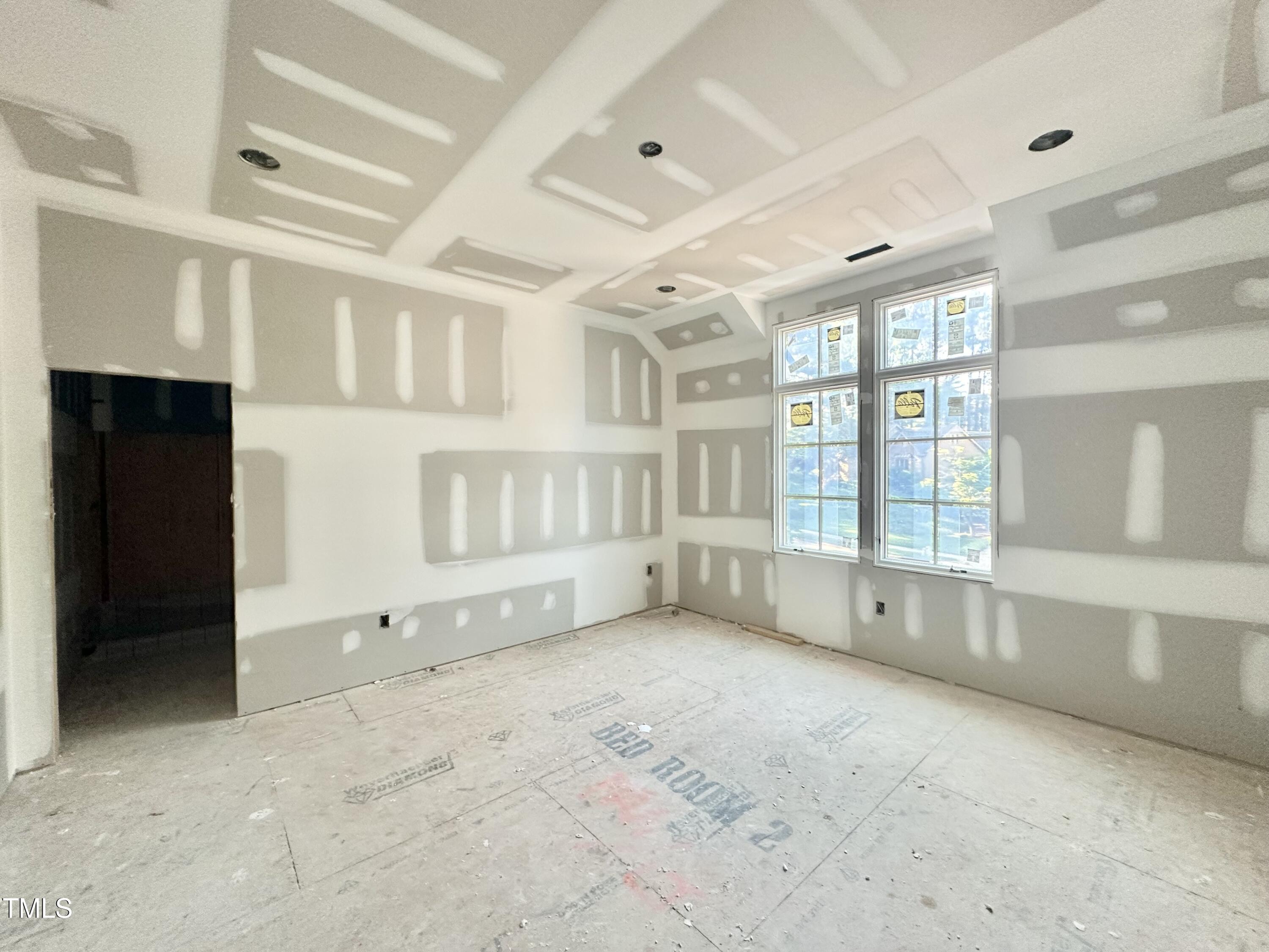 7000 North Ridge Drive Property Photo 13