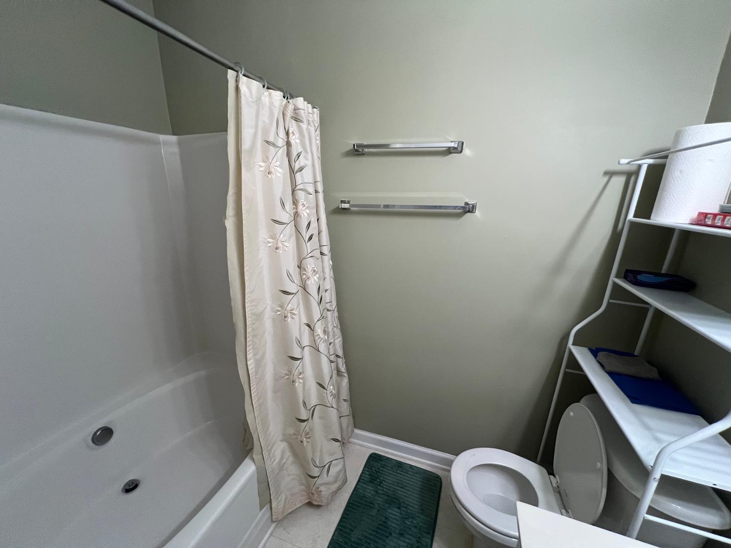 200 Tylerway Lane Property Photo 3